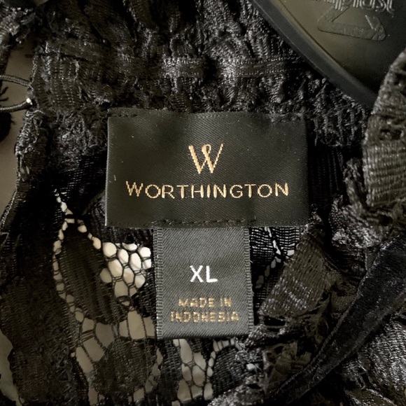 Turtle Neck Lace vest - Picture 5 of 5